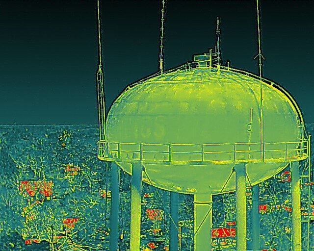 Thermal image of the Denham Springs water tower